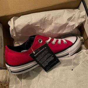 Brand new hot pink converse